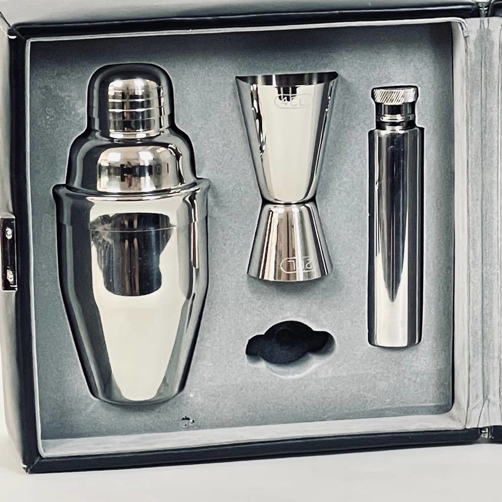 Geoffrey Beene Martini Set